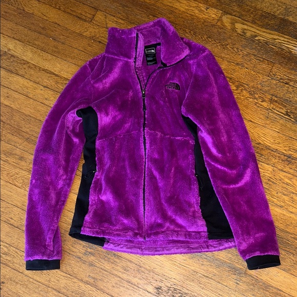 The North Face Magenta Fleece Jacket - Picture 1 of 6